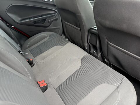 Ford Fiesta TITANIUM 16
