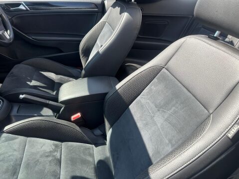 Volkswagen Golf GT TDI BLUEMOTION TECHNOLOGY 14