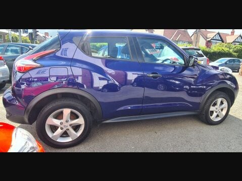 Nissan Juke VISIA 4