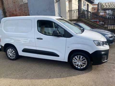 Peugeot Partner 1.5 BlueHDi 1000 Professional Premium Standard Panel Van SWB Euro 6 5dr 10