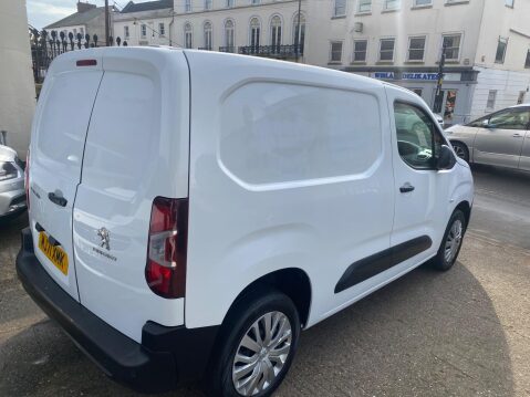 Peugeot Partner 1.5 BlueHDi 1000 Professional Premium Standard Panel Van SWB Euro 6 5dr 9