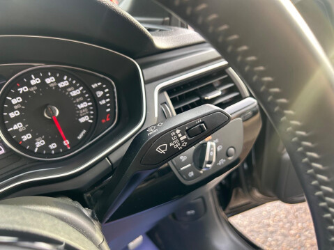 Audi A4 2.0 TFSI 35 Black Edition Euro 6 (s/s) 4dr 16