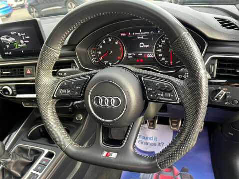 Audi A4 2.0 TFSI 35 Black Edition Euro 6 (s/s) 4dr 14