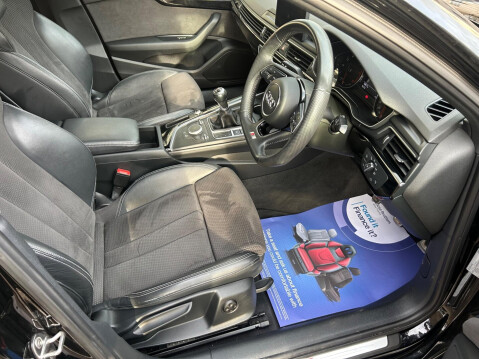 Audi A4 2.0 TFSI 35 Black Edition Euro 6 (s/s) 4dr 4