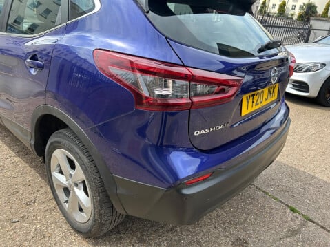 Nissan Qashqai 1.3 DIG-T Acenta Premium DCT Auto Euro 6 (s/s) 5dr 33