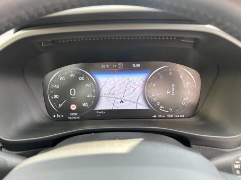 Volvo XC40 2.0 T4 Inscription Auto AWD Euro 6 (s/s) 5dr 9