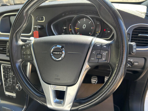Volvo V40 2.0 D3 R-Design Nav Plus Euro 6 (s/s) 5dr 20