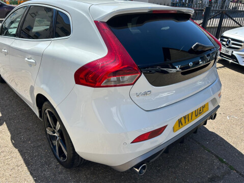 Volvo V40 2.0 D3 R-Design Nav Plus Euro 6 (s/s) 5dr 28