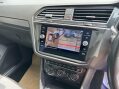 Volkswagen Tiguan 2.0 TDI R-Line Tech DSG Euro 6 (s/s) 5dr 16