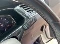 Volkswagen Tiguan 2.0 TDI R-Line Tech DSG Euro 6 (s/s) 5dr 25