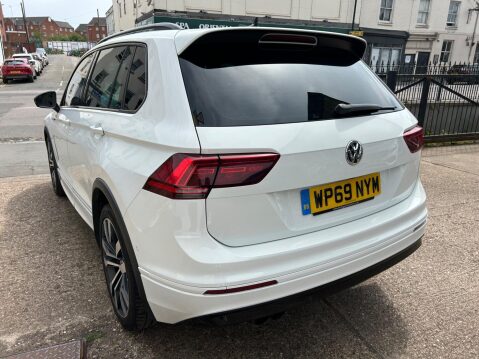 Volkswagen Tiguan 2.0 TDI R-Line Tech DSG Euro 6 (s/s) 5dr 38