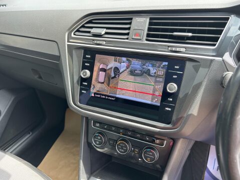 Volkswagen Tiguan 2.0 TDI R-Line Tech DSG Euro 6 (s/s) 5dr 16