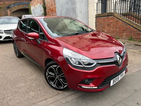 Renault Clio 0.9 TCe Iconic Euro 6 (s/s) 5dr 2