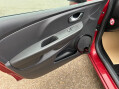 Renault Clio 0.9 TCe Iconic Euro 6 (s/s) 5dr 26