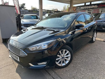 Ford Focus 1.0T EcoBoost Titanium Euro 6 (s/s) 5dr