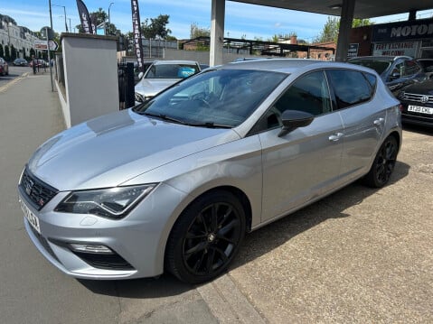 SEAT Leon 1.5 TSI EVO FR Black Edition Euro 6 (s/s) 5dr 46