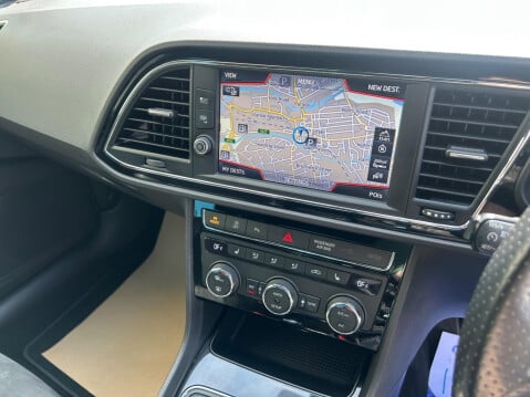 SEAT Leon 1.5 TSI EVO FR Black Edition Euro 6 (s/s) 5dr 10