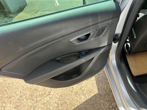 SEAT Leon 1.5 TSI EVO FR Black Edition Euro 6 (s/s) 5dr 28