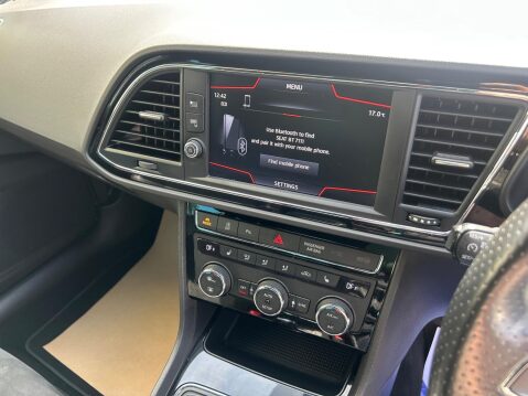 SEAT Leon 1.5 TSI EVO FR Black Edition Euro 6 (s/s) 5dr 16