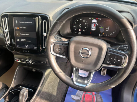 Volvo XC40 1.5h T5 Twin Engine Recharge 10.7kWh R-Design Auto Euro 6 (s/s) 5dr 8