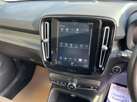 Volvo XC40 1.5h T5 Twin Engine Recharge 10.7kWh R-Design Auto Euro 6 (s/s) 5dr 16