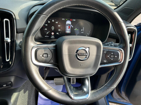Volvo XC40 1.5h T5 Twin Engine Recharge 10.7kWh R-Design Auto Euro 6 (s/s) 5dr 21