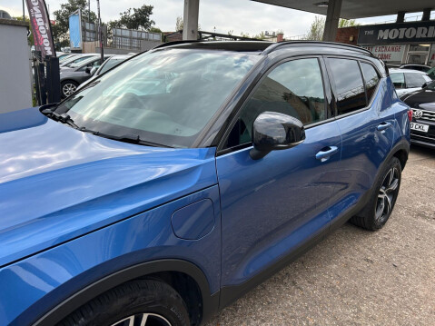 Volvo XC40 1.5h T5 Twin Engine Recharge 10.7kWh R-Design Auto Euro 6 (s/s) 5dr 37