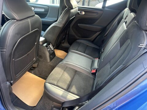 Volvo XC40 1.5h T5 Twin Engine Recharge 10.7kWh R-Design Auto Euro 6 (s/s) 5dr 7