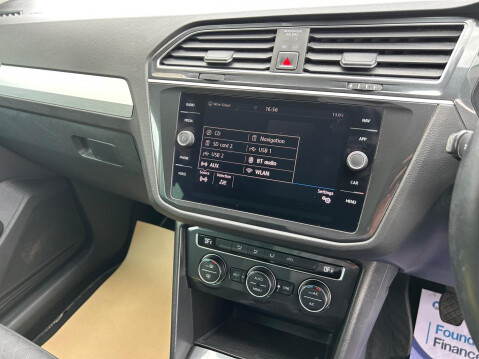 Volkswagen Tiguan 1.4 TSI SE Navigation Euro 6 (s/s) 5dr 21