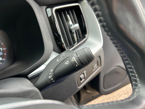Volvo XC60 2.0 T5 Momentum Pro Auto AWD Euro 6 (s/s) 5dr 20