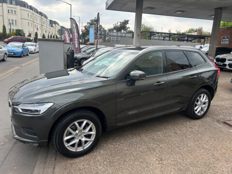 Volvo XC60 2.0 T5 Momentum Pro Auto AWD Euro 6 (s/s) 5dr 44