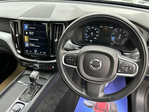 Volvo XC60 2.0 T5 Momentum Pro Auto AWD Euro 6 (s/s) 5dr 8