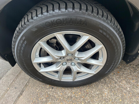 Volvo XC60 2.0 T5 Momentum Pro Auto AWD Euro 6 (s/s) 5dr 34