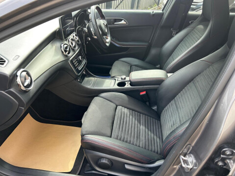 Mercedes-Benz GLA 1.6 GLA180 AMG Line Edition 7G-DCT Euro 6 (s/s) 5dr 5