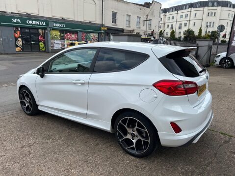 Ford Fiesta 1.5T EcoBoost ST-2 Euro 6 3dr 41
