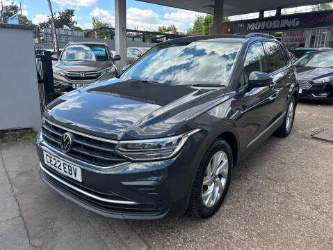 Volkswagen Tiguan 1.5 TSI Life DSG Euro 6 (s/s) 5dr 28