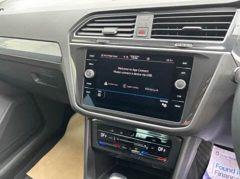Volkswagen Tiguan 1.5 TSI Life DSG Euro 6 (s/s) 5dr 16