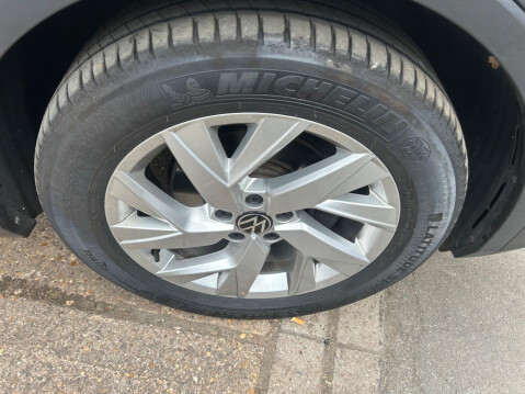 Volkswagen Tiguan 1.5 TSI Life DSG Euro 6 (s/s) 5dr 32