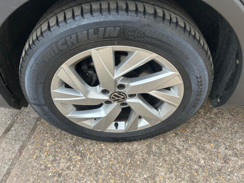 Volkswagen Tiguan 1.5 TSI Life DSG Euro 6 (s/s) 5dr 33