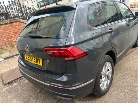 Volkswagen Tiguan 1.5 TSI Life DSG Euro 6 (s/s) 5dr 36