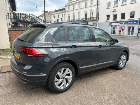 Volkswagen Tiguan 1.5 TSI Life DSG Euro 6 (s/s) 5dr 49