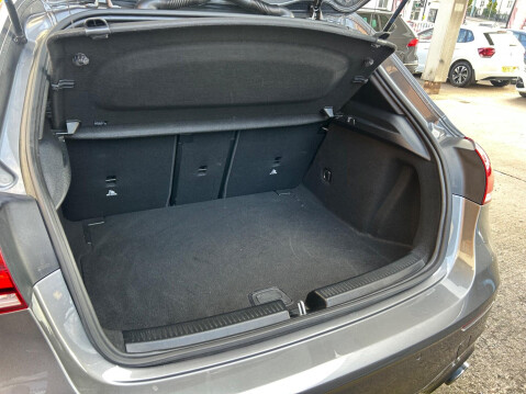 Mercedes-Benz A Class 2.0 A35 AMG (Premium) SpdS DCT 4MATIC Euro 6 (s/s) 5dr 29