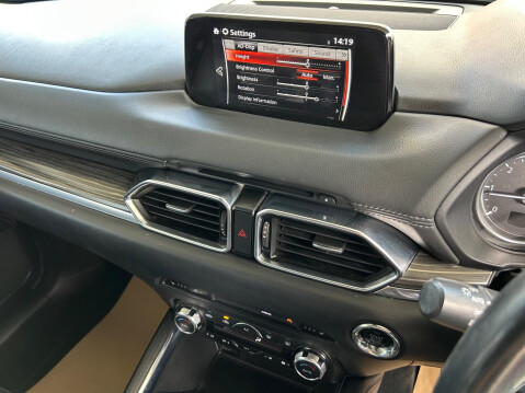 Mazda CX-5 2.2 SKYACTIV-D Sport Nav Euro 6 (s/s) 5dr 12