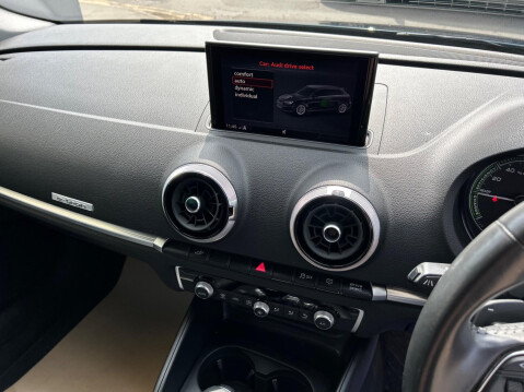 Audi A3 1.4 TFSI e-tron Sportback e-S Tronic Euro 6 5dr 8.8kWh 17