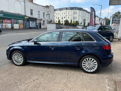 Audi A3 1.4 TFSI e-tron Sportback e-S Tronic Euro 6 5dr 8.8kWh 44