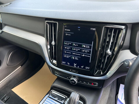 Volvo V60 2.0h T6 Recharge 11.6kWh R-Design Auto AWD Euro 6 (s/s) 5dr 12