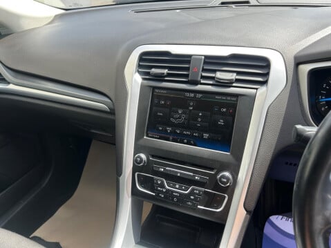 Ford Mondeo 1.0T EcoBoost Zetec Euro 6 (s/s) 5dr 10