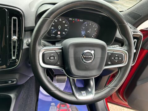 Volvo XC40 2.0 T4 R-Design Pro Auto AWD Euro 6 (s/s) 5dr 25