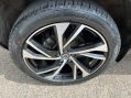 Volvo XC40 2.0 T4 R-Design Pro Auto AWD Euro 6 (s/s) 5dr 38