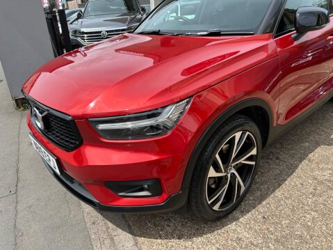 Volvo XC40 2.0 T4 R-Design Pro Auto AWD Euro 6 (s/s) 5dr 43